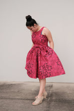 Owa sleveeveless pink and black dress